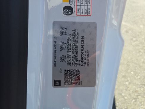 Used 2020 Chevrolet Camaro SS image 23