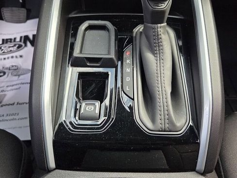 Used 2025 Chevrolet Colorado W/T RWD image 21
