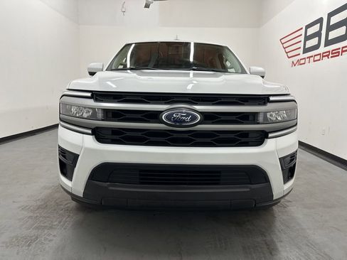 Used 2024 Ford Expedition XLT RWD image 4