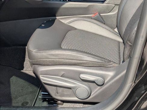 New 2026 Jeep Compass Latitude image 4