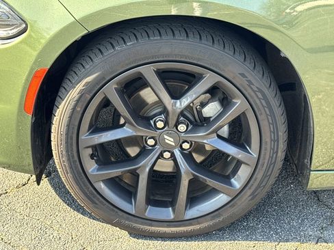 Used 2021 Dodge Charger SXT w/ Blacktop Package image 11