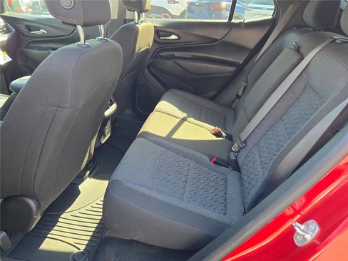 Used 2023 Chevrolet Equinox LT FWD image 15
