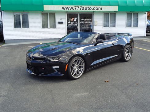 Used 2017 Chevrolet Camaro SS image 11