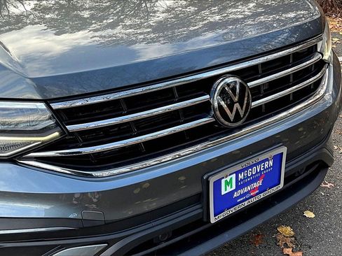 Used 2022 Volkswagen Tiguan SE image 33