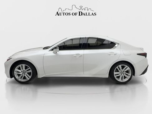 Used 2023 Lexus IS 300 w/ Comfort Package RWD image 5