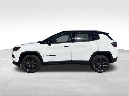 New 2026 Jeep Compass Limited image 4