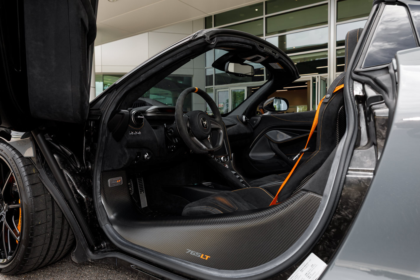 Used 2022 McLaren 765LT RWD image 62