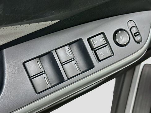 Used 2016 Honda CR-V Touring image 15