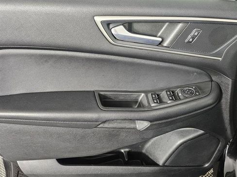 Used 2022 Ford Edge SEL image 38