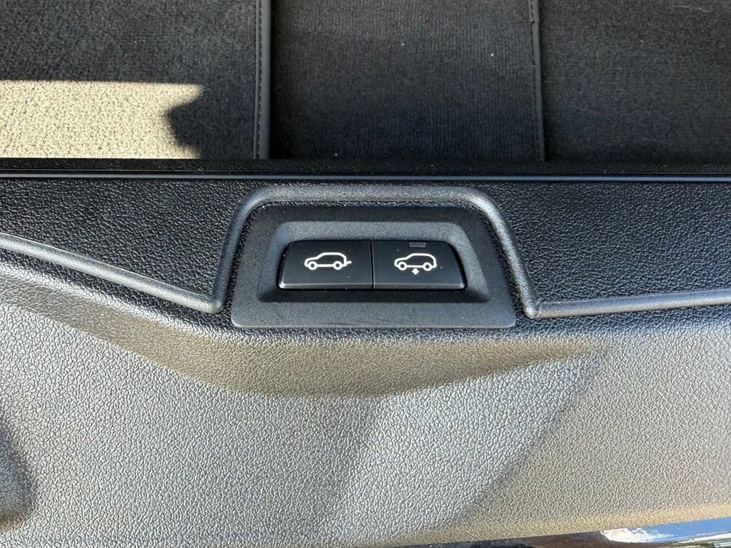 Used 2026 BMW X7 xDrive40i AWD/4WD image 35