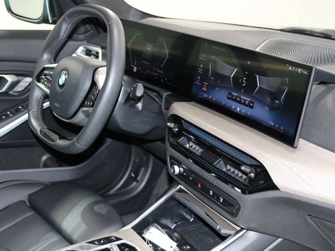 Used 2025 BMW 330i Sedan RWD image 28