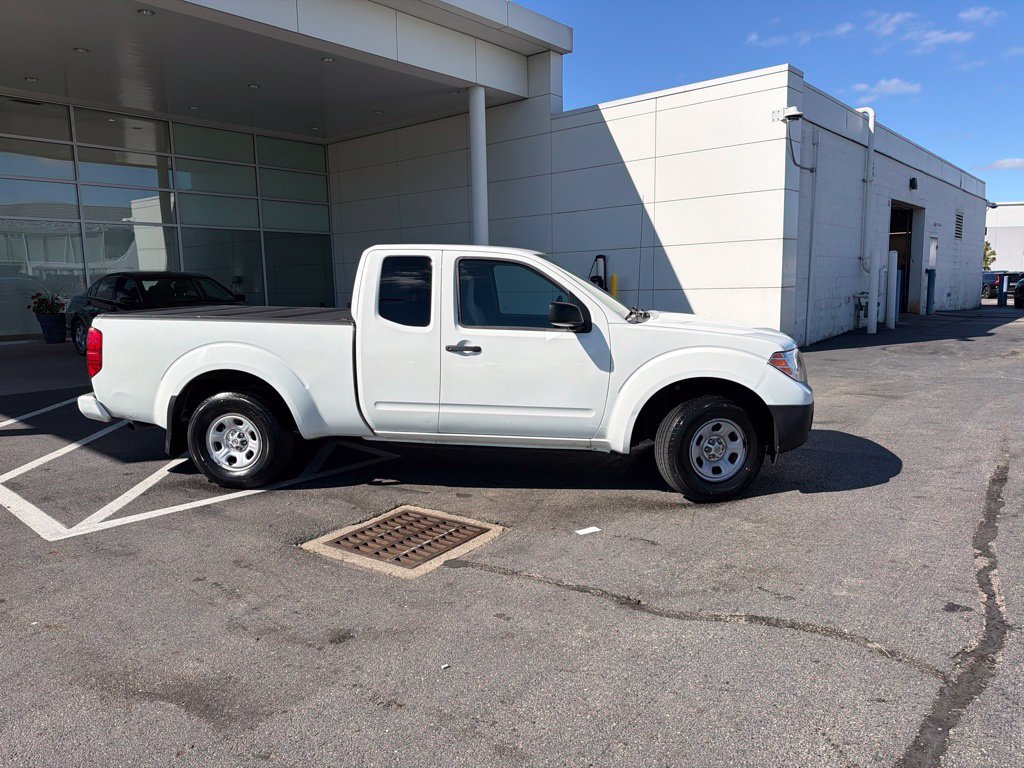 Used 2018 Nissan Frontier S RWD image 2