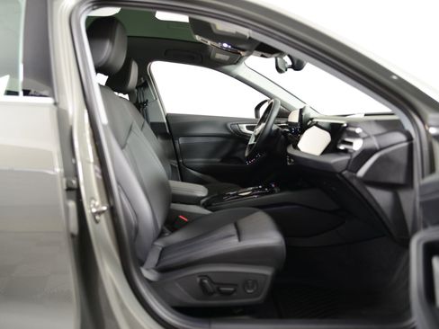 Certified 2025 Audi A5 2.0T Premium w/ Convenience Package image 18