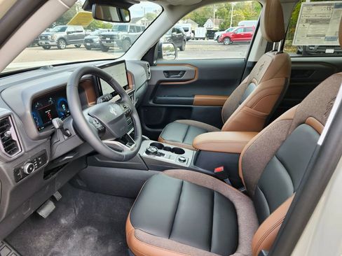 New 2025 Ford Bronco Sport Outer Banks w/ Outer Banks Tech Package+ image 18