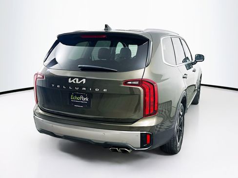 Used 2025 Kia Telluride S image 9