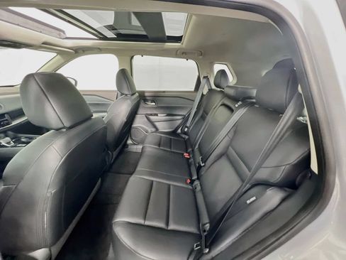 Used 2023 Nissan Rogue SV w/ SV Premium B Package AWD/4WD image 24