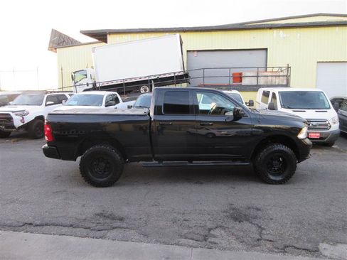 Used 2018 RAM 1500 Express w/ Express Value Package image 6