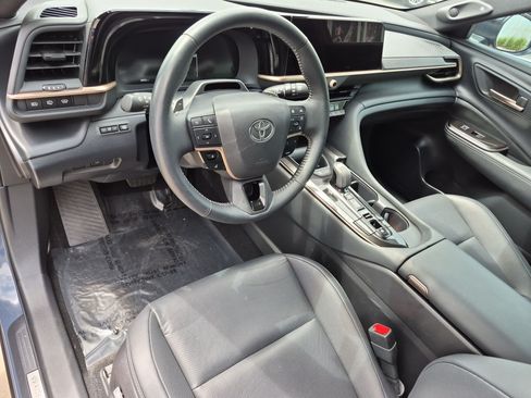 Used 2025 Toyota Crown Signia w/ Advanced Technology Package AWD/4WD image 14