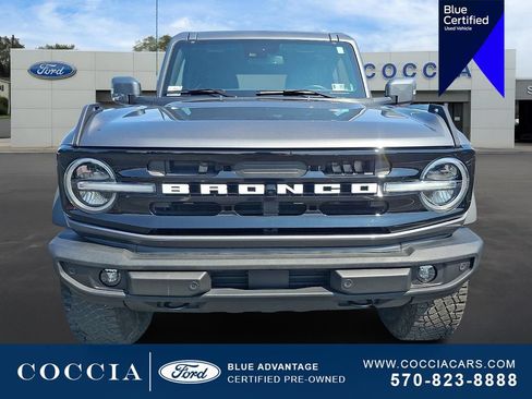 Certified 2022 Ford Bronco Outer Banks w/ Sasquatch Package AWD/4WD image 2