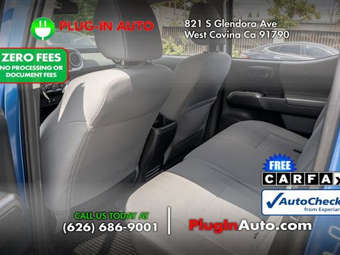 Used 2018 Toyota Tacoma SR5 RWD image 9