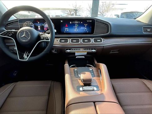 New 2026 Mercedes-Benz GLE 580 GLE 580 image 8