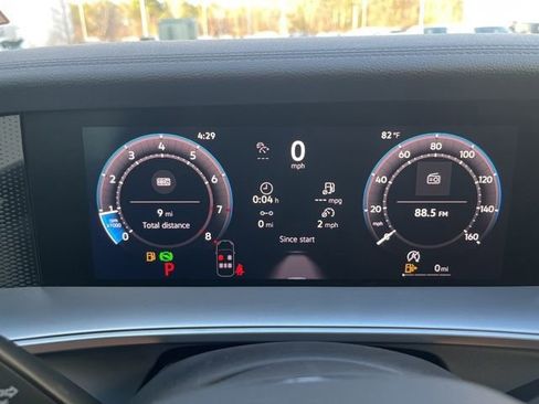 New 2026 Volkswagen Tiguan SE R-Line FWD image 15