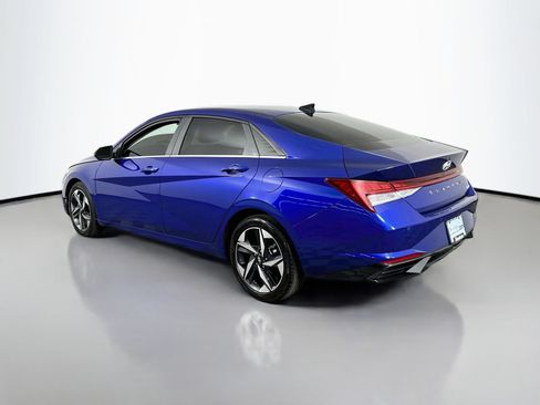 Used 2023 Hyundai Elantra Limited FWD image 5