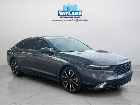 Used 2024 Honda Accord Touring image 21