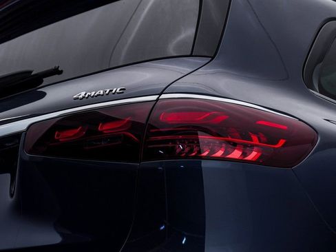 Used 2024 Mercedes-Benz GLS 450 4MATIC image 13