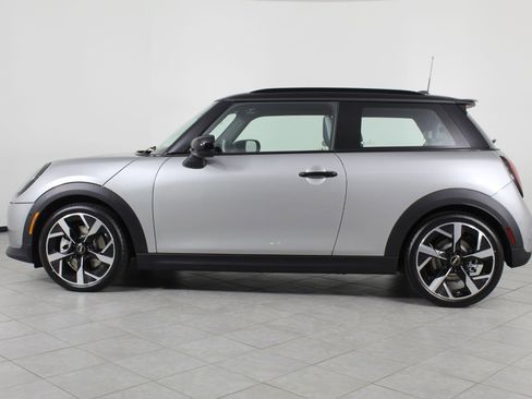 New 2026 MINI Cooper S image 2
