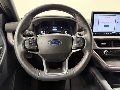 Used 2025 Ford Explorer ST-Line AWD/4WD image 24