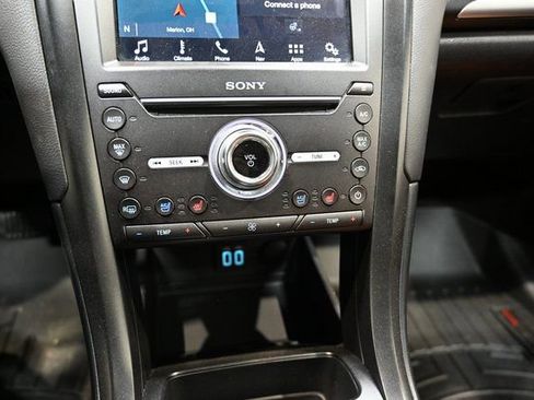 Used 2019 Ford Fusion Titanium image 17