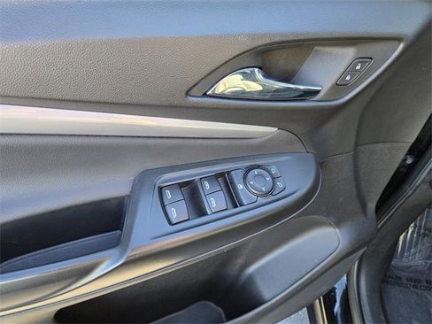 Used 2023 Chevrolet Bolt EUV LT w/ Convenience Package image 18