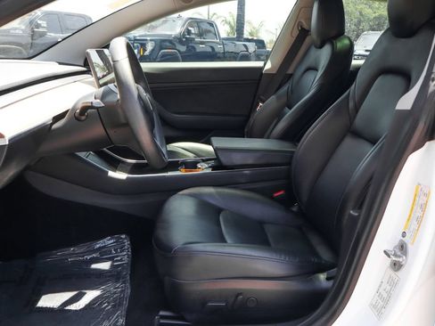 Used 2020 Tesla Model 3 Long Range AWD/4WD image 16