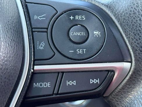 Used 2022 Toyota Camry LE FWD image 16