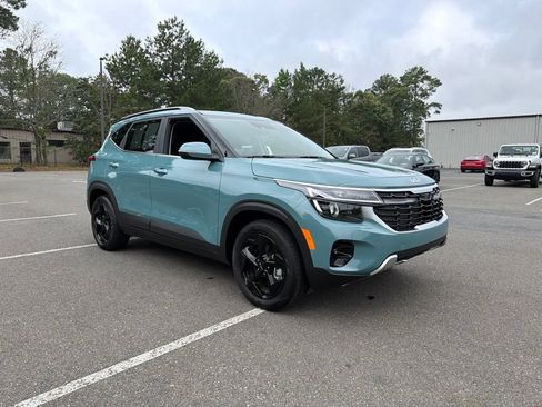 Used 2026 Kia Seltos EX w/ EX Sunroof Package AWD/4WD image 4