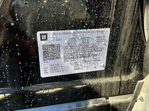 Used 2021 Chevrolet Equinox LT image 29