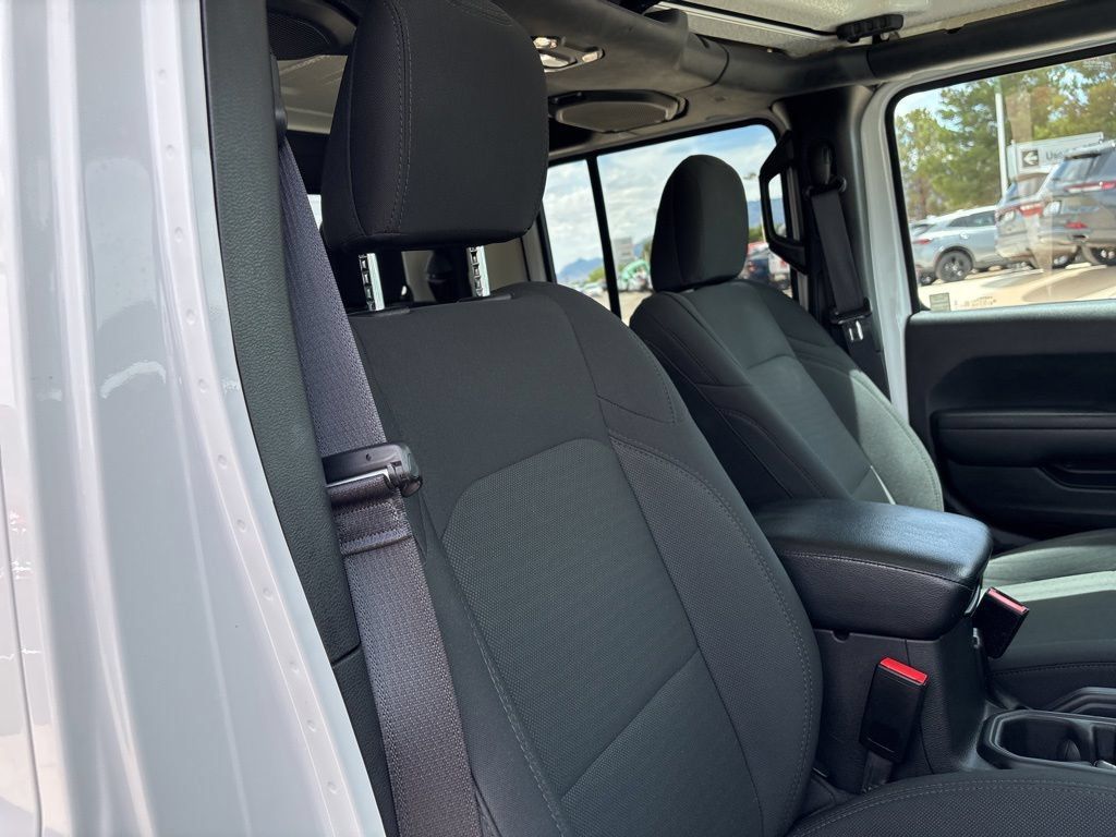 Used 2022 Jeep Gladiator Sport AWD/4WD image 26