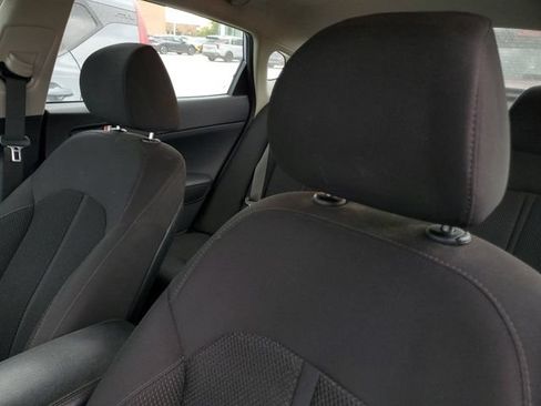 Used 2019 Kia Optima LX FWD image 13