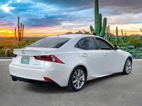 Used 2016 Lexus IS 200t image 6