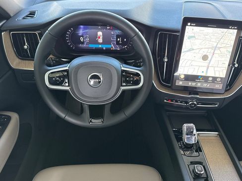 Used 2026 Volvo XC60 B5 Plus w/ Climate Package AWD/4WD image 15