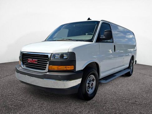 Used 2025 GMC Savana 2500 w/ Driver Convenience Package RWD image 5