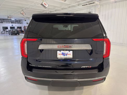 Used 2024 GMC Yukon AT4 w/ Technology Package AWD/4WD image 28