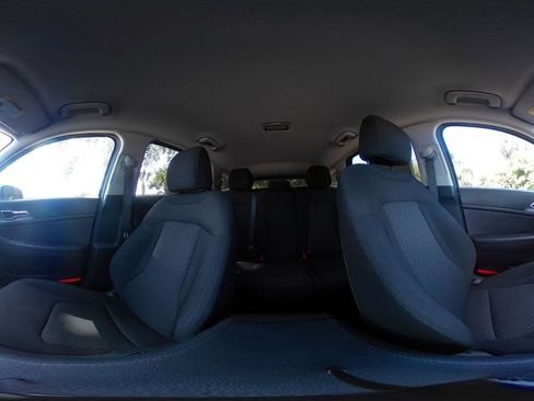 Used 2025 Kia Sportage LX FWD image 42