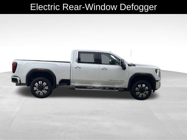 Used 2025 GMC Sierra 2500 Denali AWD/4WD image 9