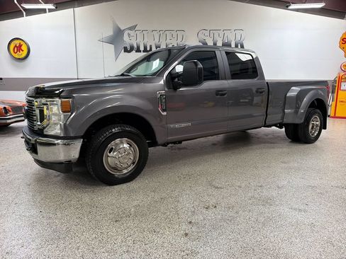 Used 2021 Ford F350 XL w/ STX Appearance Package RWD image 1