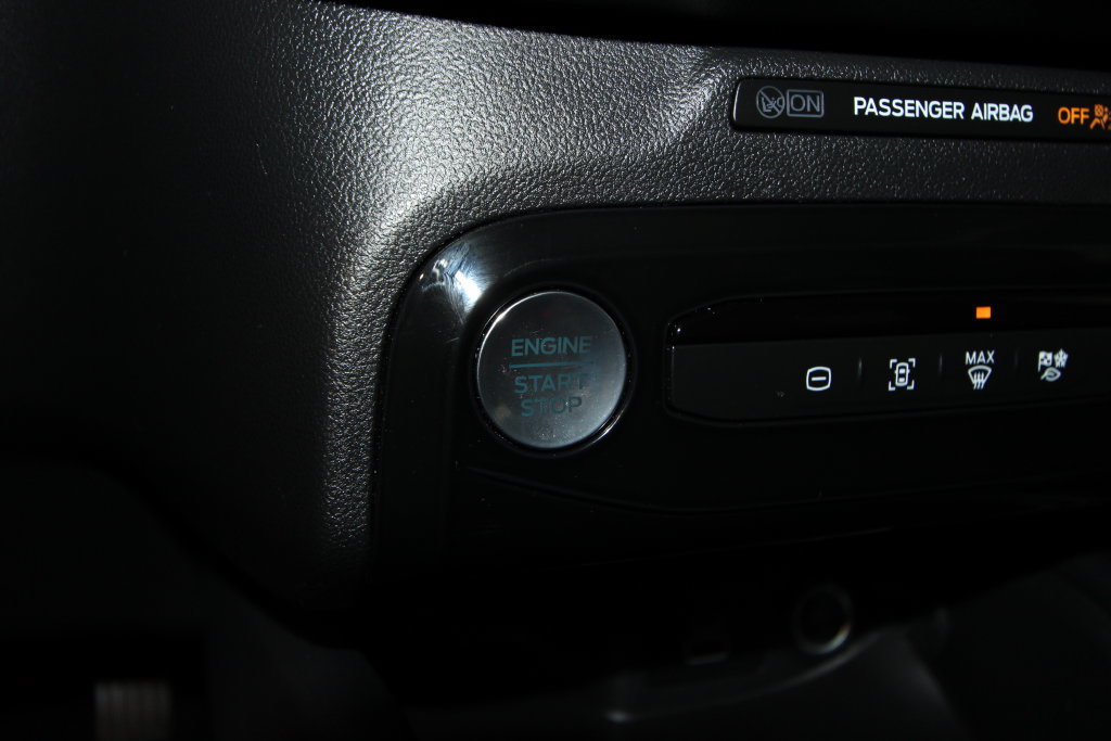 Used 2024 Ford Escape SE FWD image 12