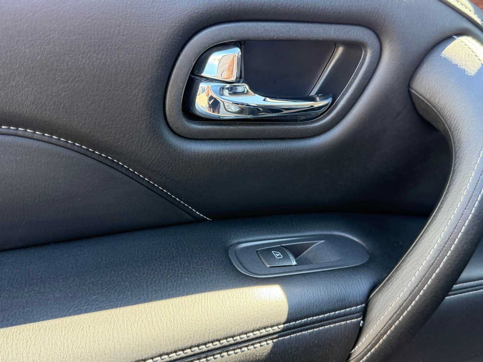 Used 2019 INFINITI QX80 Luxe w/ Cargo Package RWD image 28