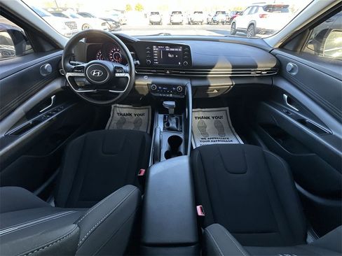 Used 2023 Hyundai Elantra SEL w/ Preferred Accessory Package image 20