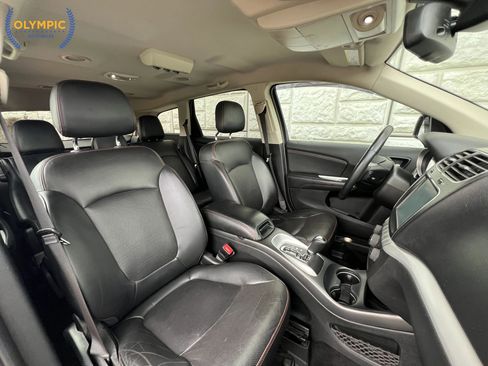 Used 2019 Dodge Journey GT image 35